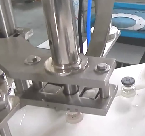 8ml、13ml、15ml裝眼藥水灌裝機細節(jié)圖